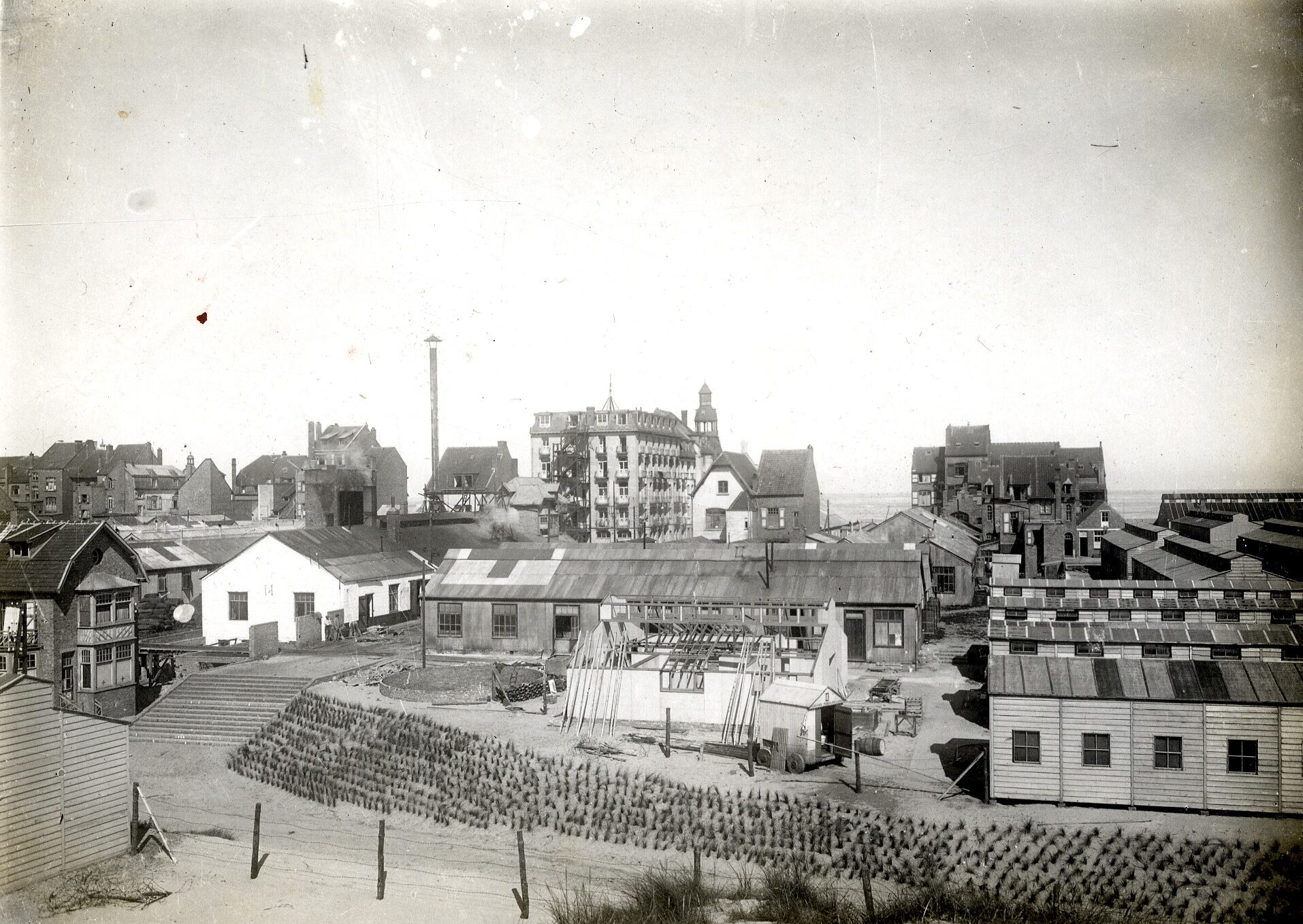 De Fascinerende Geschiedenis van Hotel L’Océan in De Panne